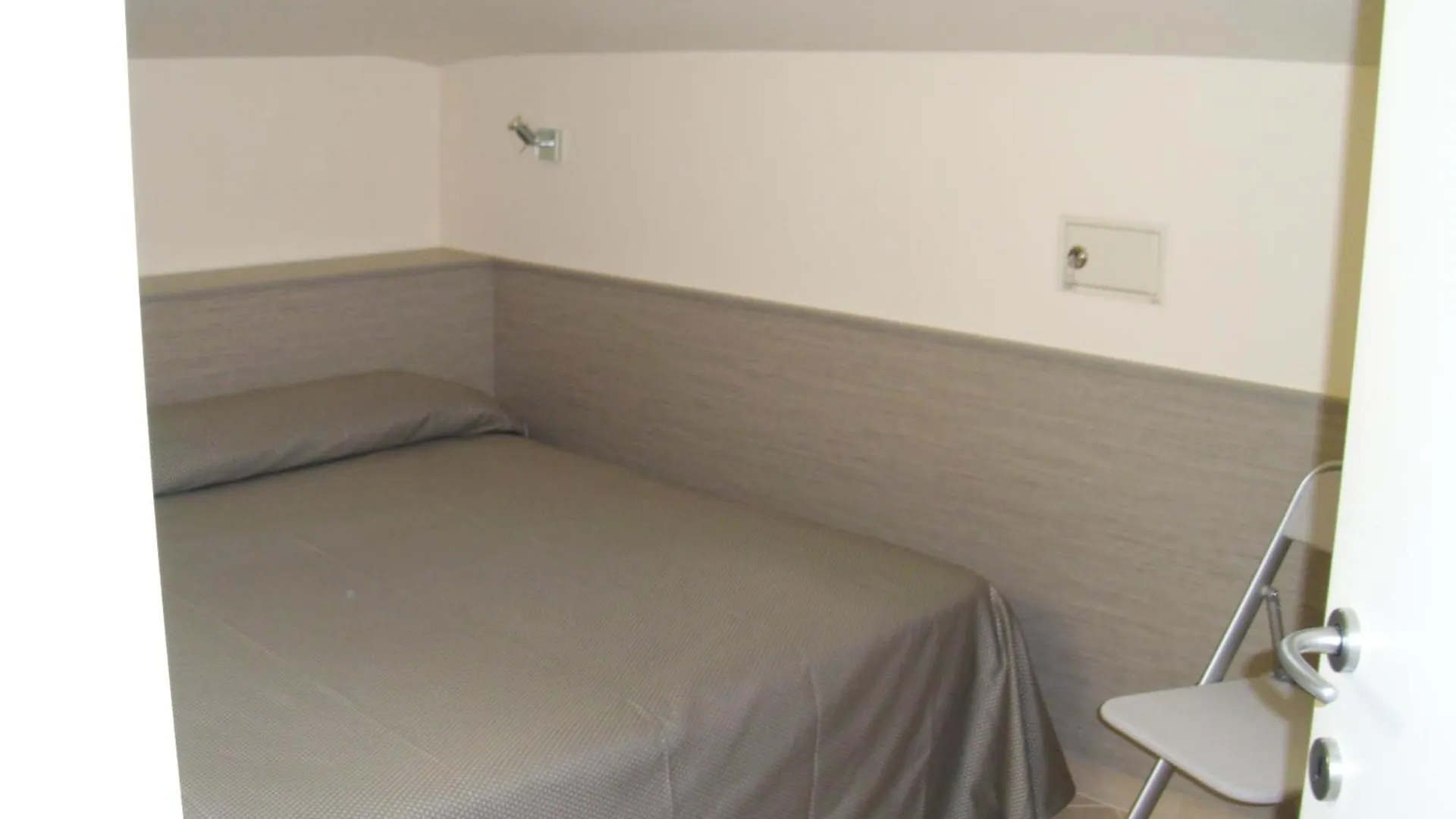 Residence Villa Carmen Fronte Mare A 50 Mt Pietra Ligure Aparthotel