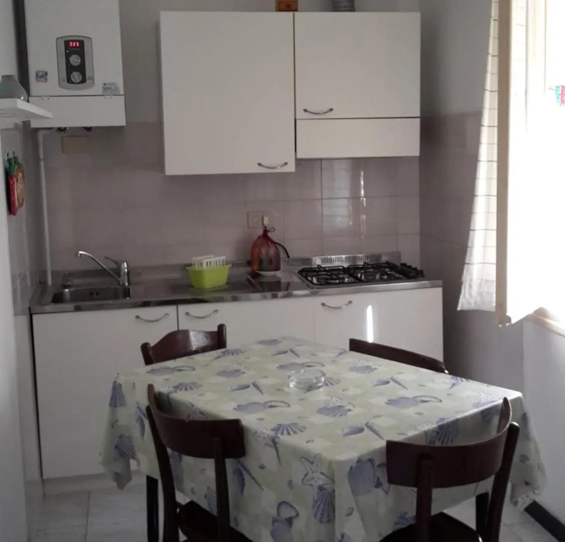 Residence Villa Carmen Fronte Mare A 50 Mt Pietra Ligure 3*,  Italy