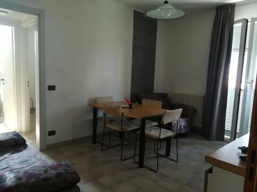 Residence Villa Carmen Fronte Mare A 50 Mt Pietra Ligure 3*,  Italië