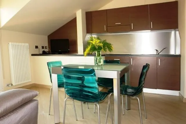 *** Aparthotel Residence Villa Carmen Fronte Mare A 50 Mt Pietra Ligure Italië
